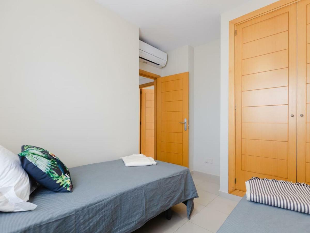 La Marina Ii, Luminoso Apartamento Junto A La Playa Torre de Benagalbοn Εξωτερικό φωτογραφία